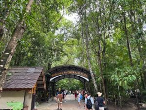 The entrance to the Emerald Pool.